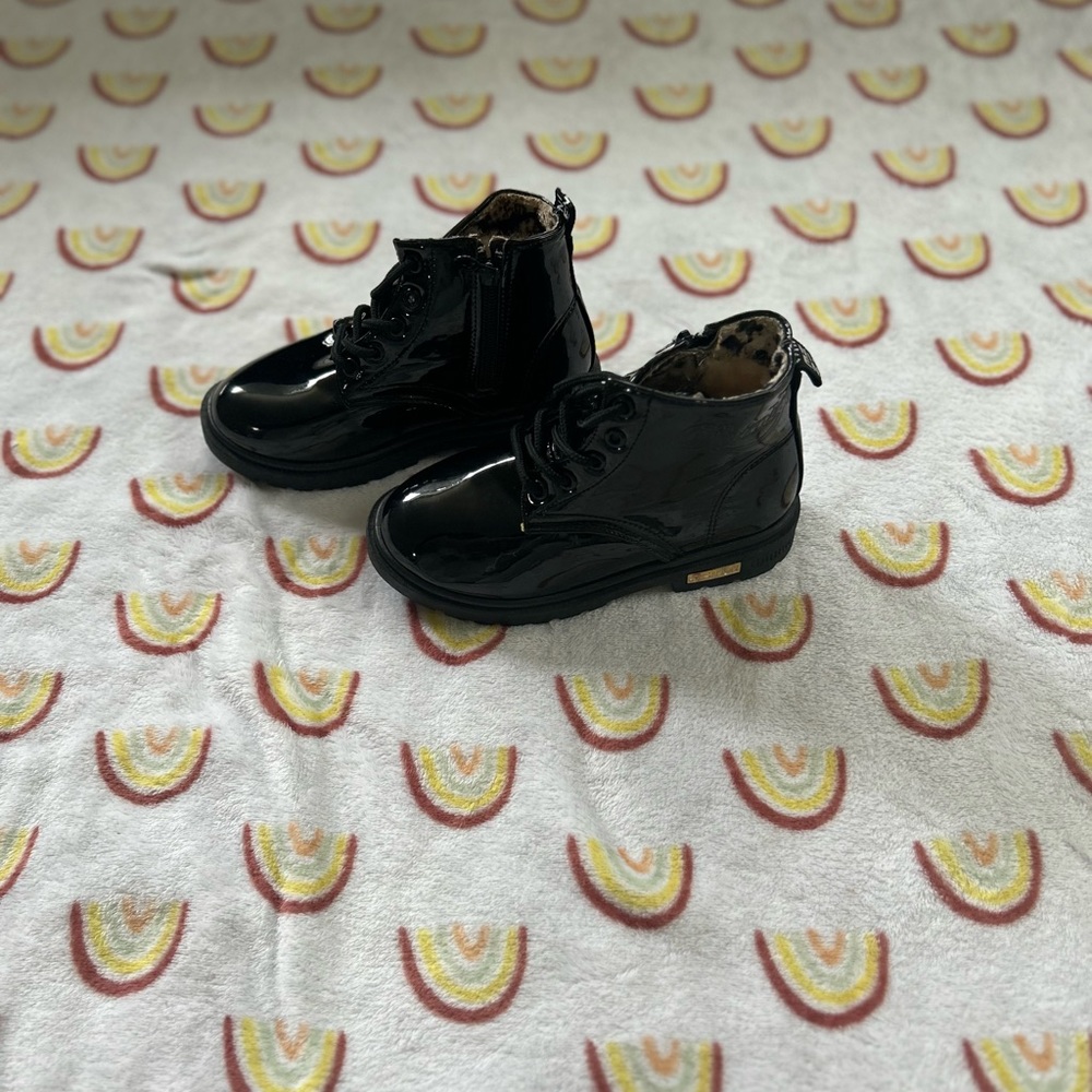 Fashion boots